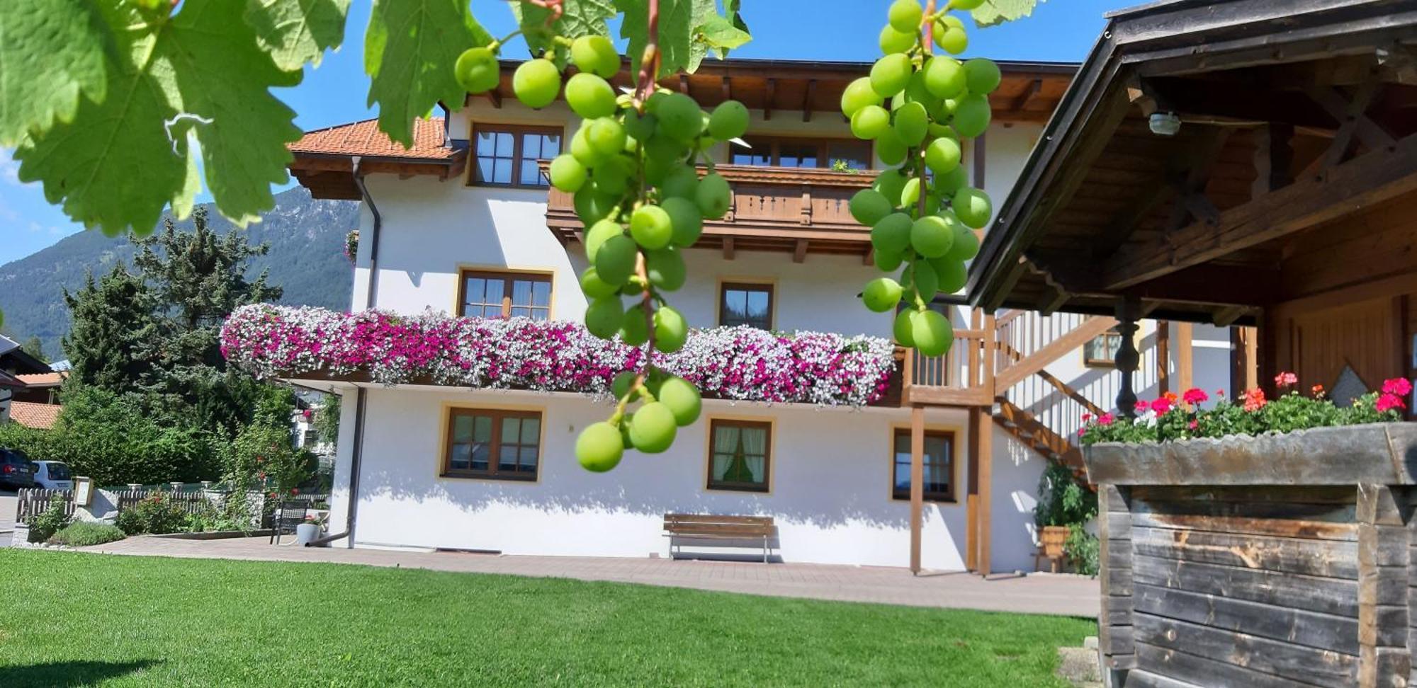 Ferienwohnungen Krismer Arzl im Pitztal Exterior photo